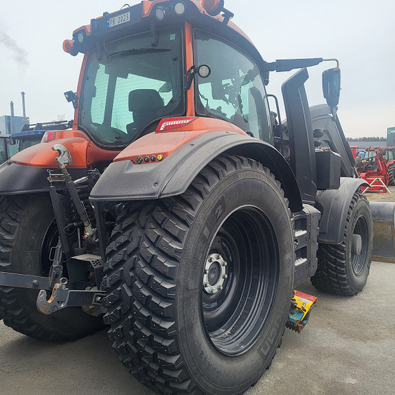 Valtra T255 2022, kr 2 050 000,-