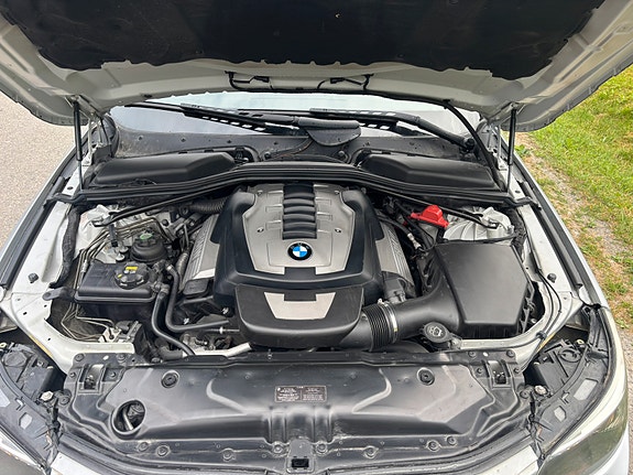 BMW 550i 13 of 15