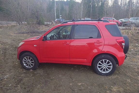 Daihatsu Terios 2 of 5