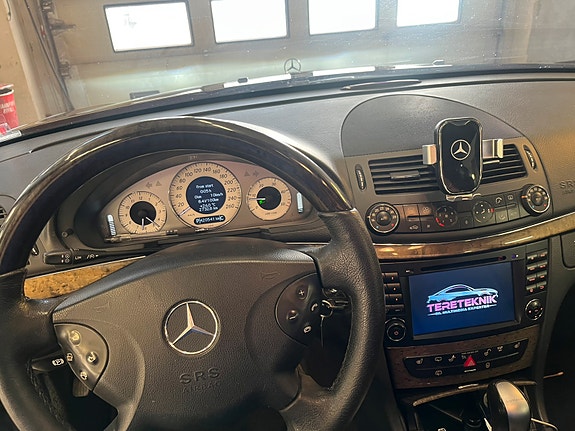 Mercedes-Benz E-Klasse 8 of 13