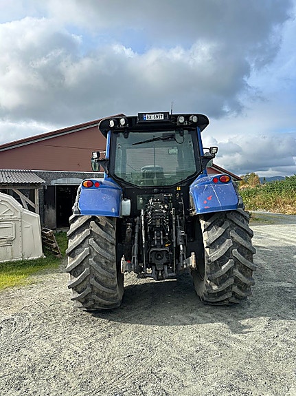 Valtra N163D Lite timer! 2014, kr 679 000,-