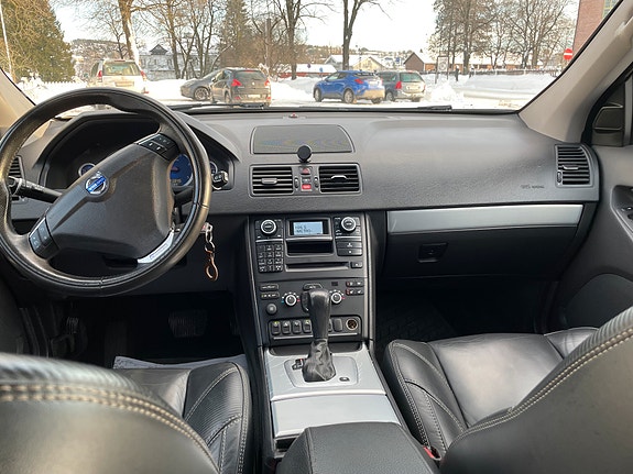 Volvo XC90 25 of 26