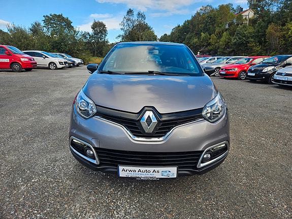 Renault Captur 2 of 5