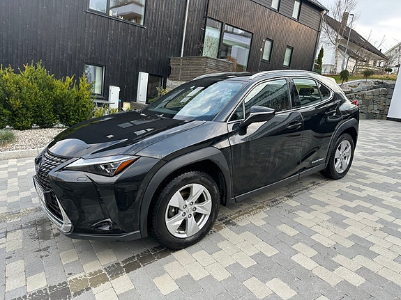 Lexus UX-Serie 15 of 19