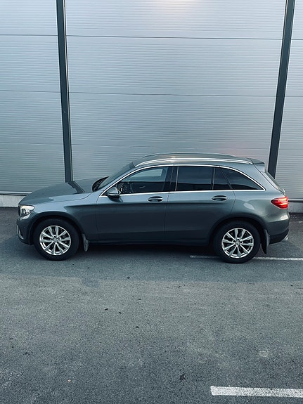 Mercedes-Benz GLC350 e 6 of 11