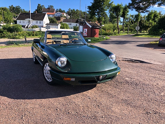 Alfa Romeo Spider 5 of 11