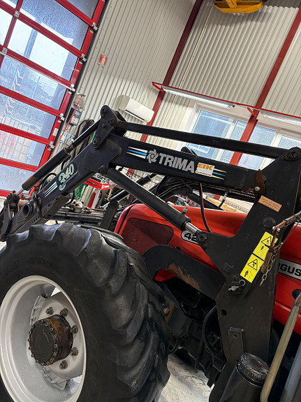 Massey Ferguson 4255 2001, kr 265 000,-