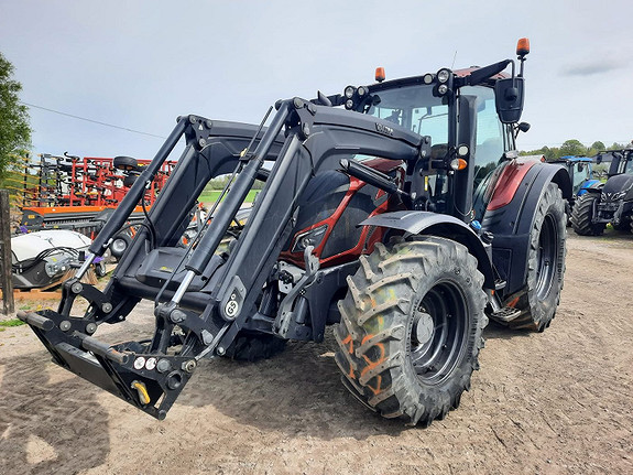 Valtra N174DST GPS Autostyring 2019, kr 1 275 000,-