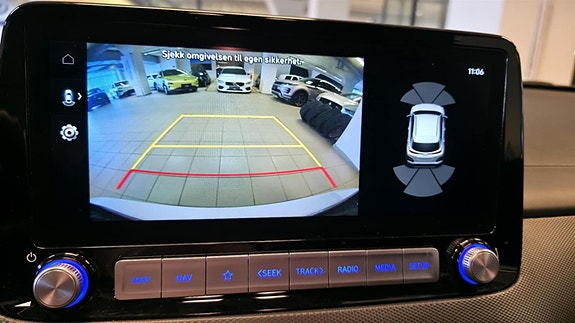 Hyundai Kona 23 of 28