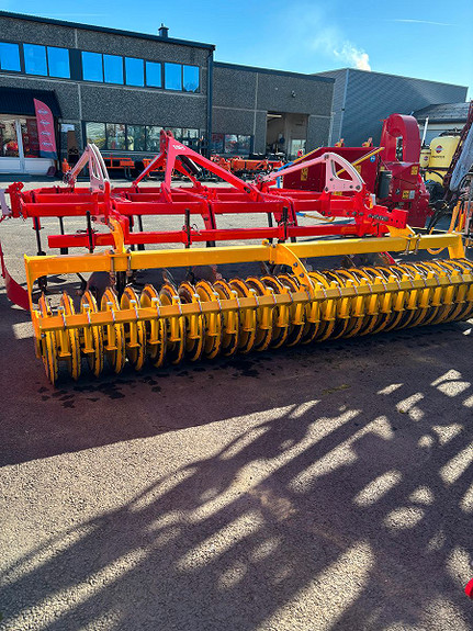 Pöttinger Synkro 3530 stubbkultivator
