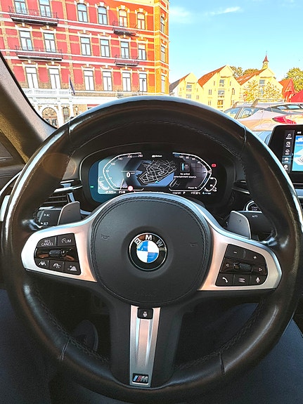 BMW 530e 26 of 30