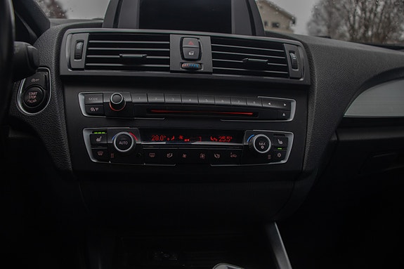 BMW 116i 12 of 22