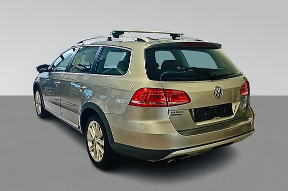 Volkswagen Passat 4 of 5