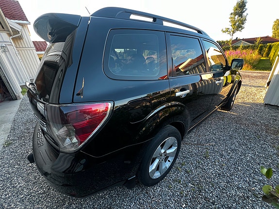 Subaru Forester 2 of 12