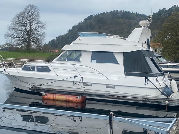 Delta 9100, strak aksel, romslig flybridge båt *ny pris 5 of 5