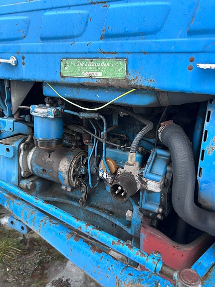 Ford Dexta 2000 3 of 5