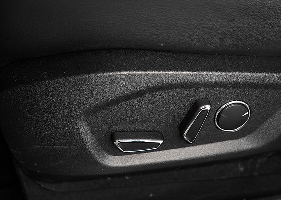Ford S-MAX 9 of 29