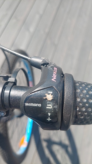 Product image 8 of 9
