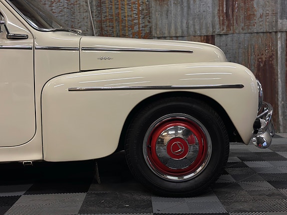 Volvo PV 7 of 30