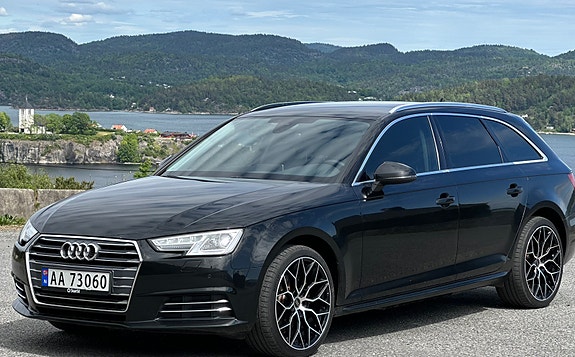 Audi A4 2 of 25