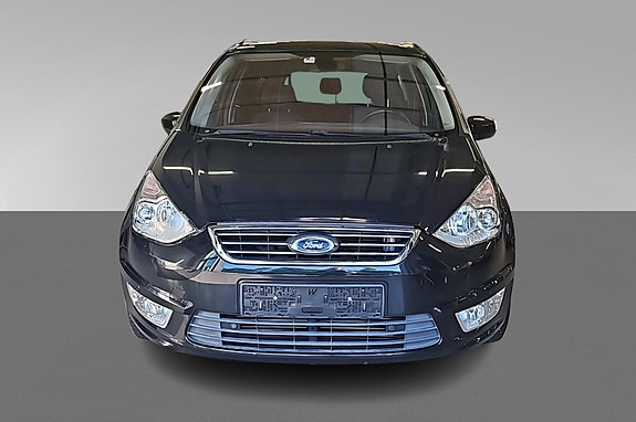Ford Galaxy 2 of 5