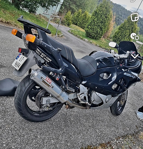 Suzuki GSX750F 2 of 9