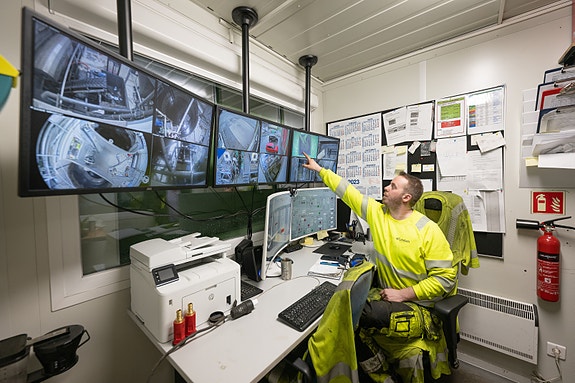 Kontrollrommet for oljebehandlingslanlegget