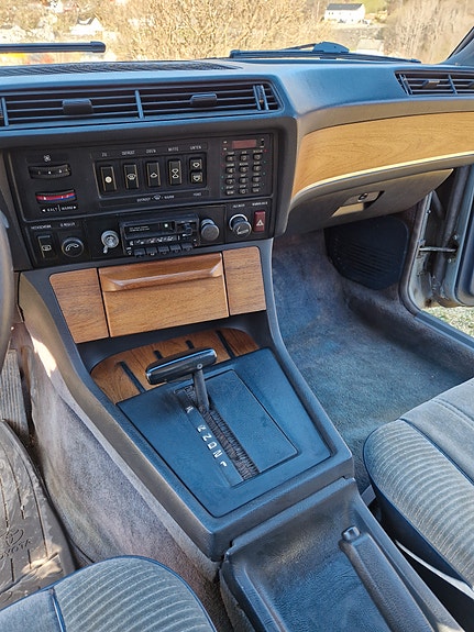 BMW 745iA 7 of 14