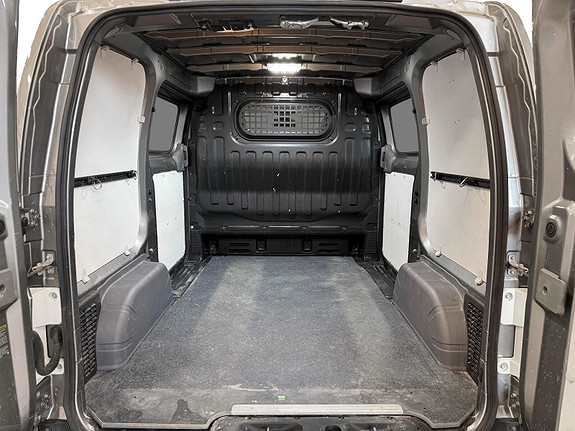 Nissan e-NV200