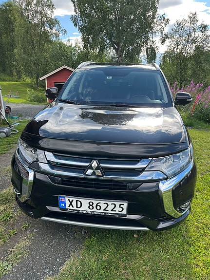Mitsubishi Outlander 4 of 5