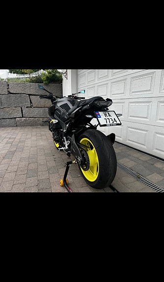 Yamaha MT-10 8 of 30