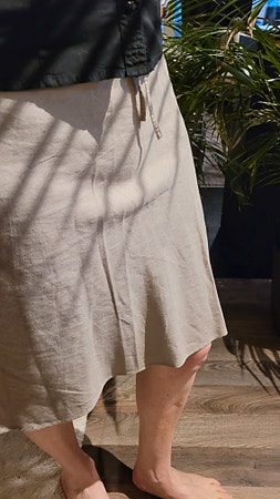 Vintage 00s Y2K skjørt. Lin farget.