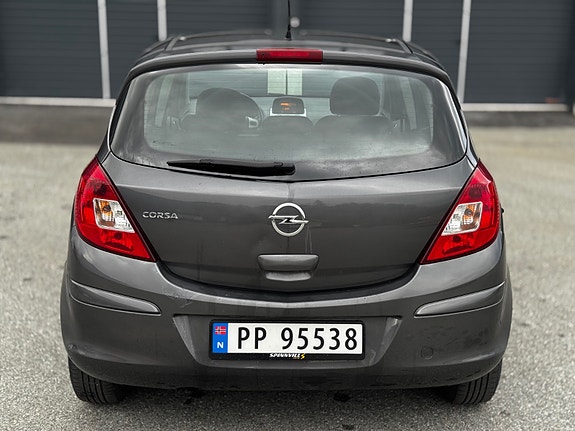 Opel Corsa 4 of 14