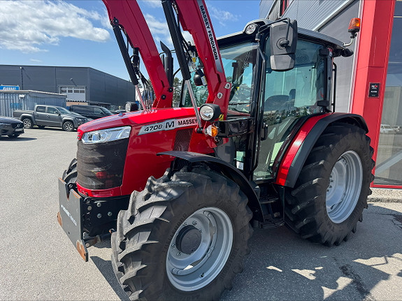 Massey Ferguson 4708M 2022, kr 590 000,-