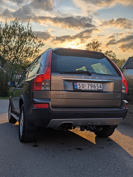 Volvo XC90 6 of 25