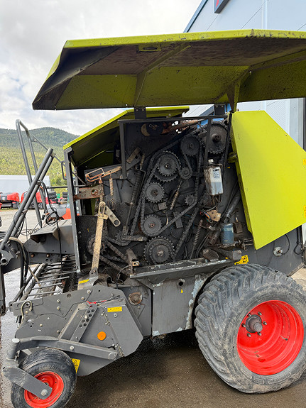 Claas Rollant 374RC
