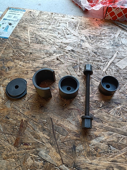 Product image 2 of 9