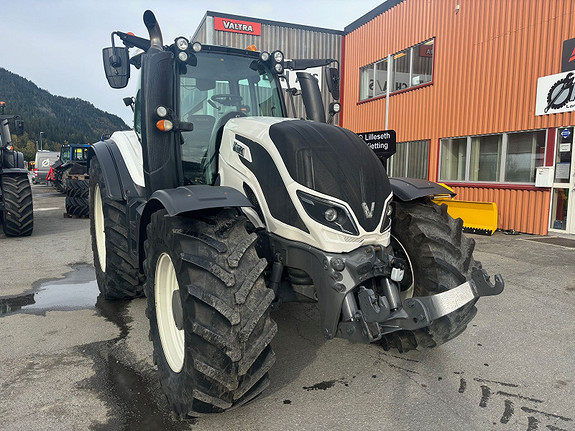 Valtra T214D 2015, kr 769 000,-