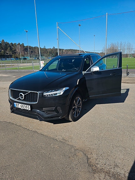 Volvo XC90 6 of 21