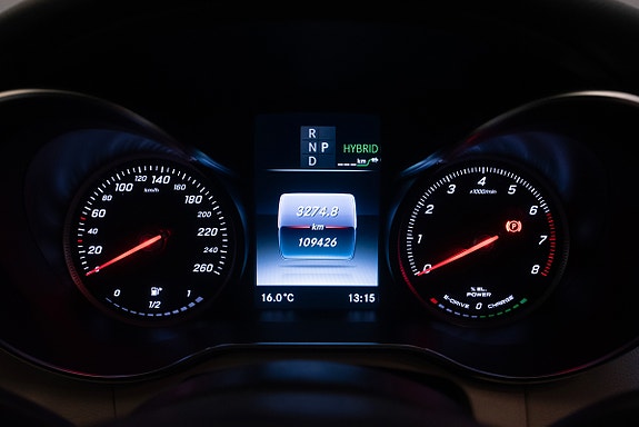 Mercedes-Benz C350 15 of 30