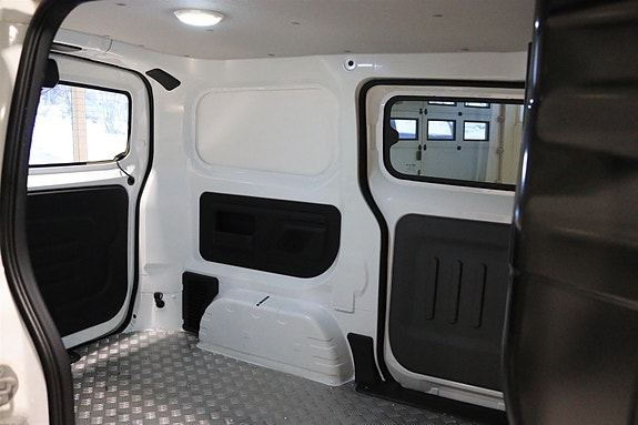 BYD T3 22 of 23