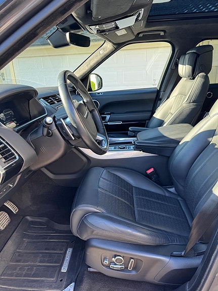 Land Rover Range Rover Sport 14 of 23