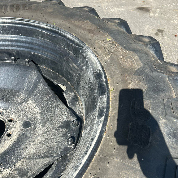 Tm 800 600/65-R38  480/65-R24