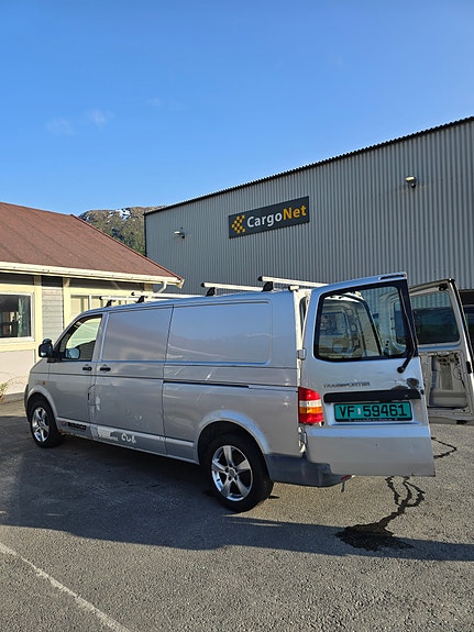 Volkswagen Transporter 2 of 8