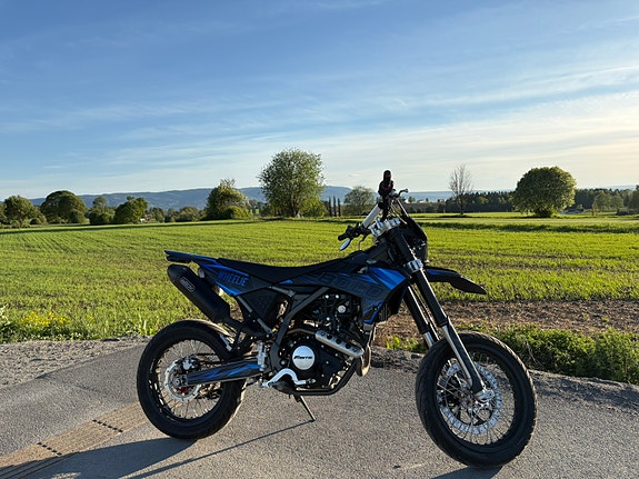 Fantic XMF 125 8 of 16