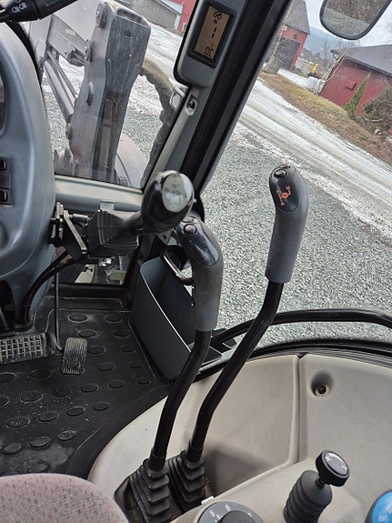 Valtra N121 Hi-tech 2011, kr 499 000,-