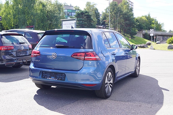 Volkswagen e-Golf VII 10 of 30
