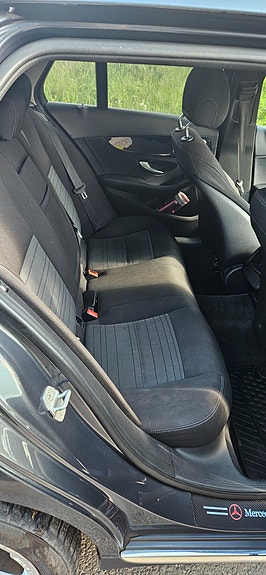 Mercedes-Benz C180 8 of 13