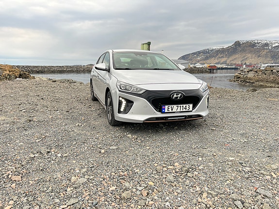 Hyundai IONIQ 6 of 15