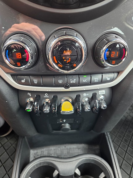 MINI Countryman Cooper SE 26 of 30
